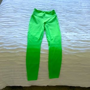 Never worn! Fabletics workout leggings